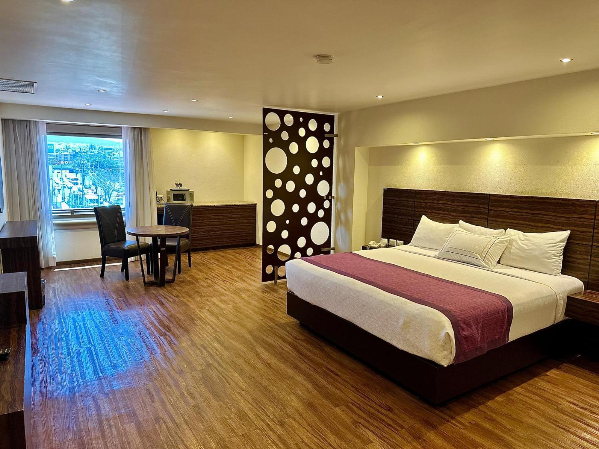 Mirage - Centro Historico De 4* Querétaro